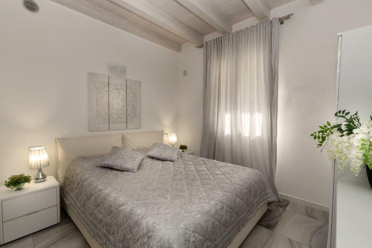 סירמיונה Apartment Blue Laguna מראה חיצוני תמונה